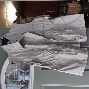 Old Navy Khaki Sleeveless Vest-Med